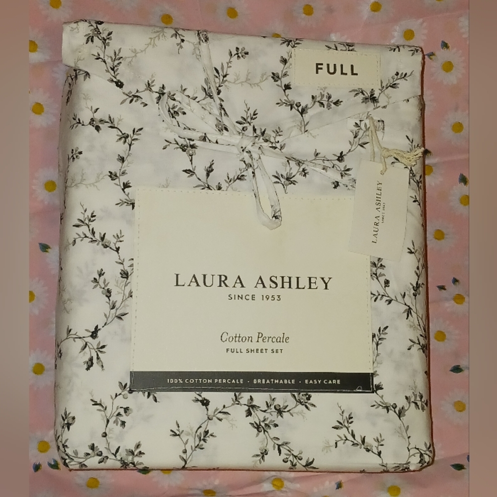 Laura Ashley Saras Sprig Black & White Floral Cotton Percale Sheet Set